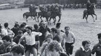 Most powerful images in history [content warning: distressing images]