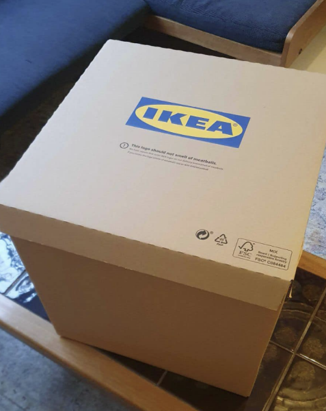 The logo on my IKEA delivery box smells of meatballs? 🤣