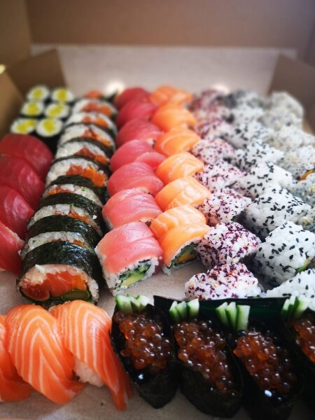 Going to a sushi restaurant, how do I know if it’s raw or not?