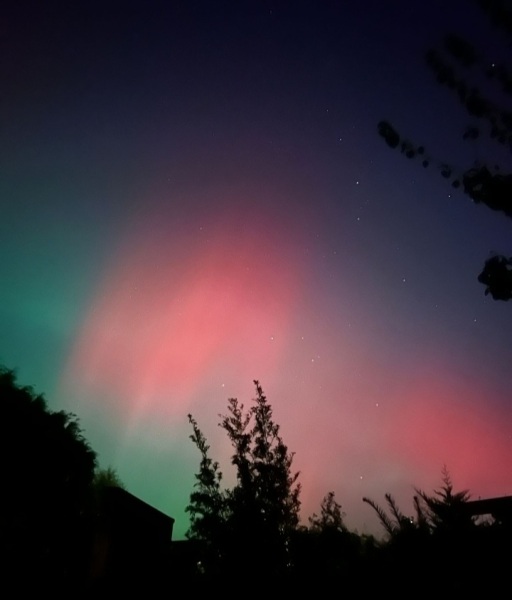 Northern lights currently visible!