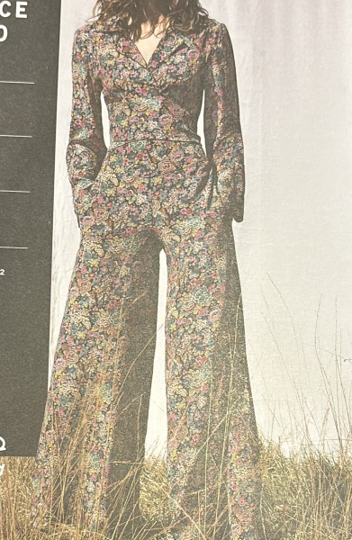 Lesbian mother of the bride outfit.