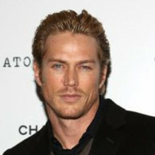 Is this the most stunning man who ever lived?