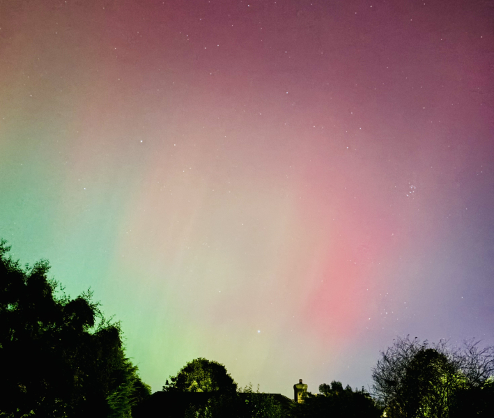 Northern lights currently visible!