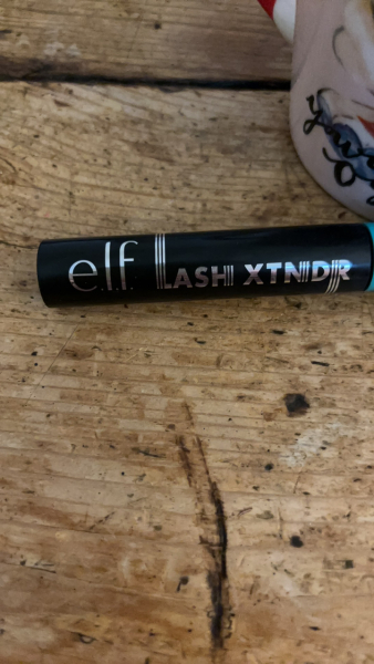 Mascara that won't budge