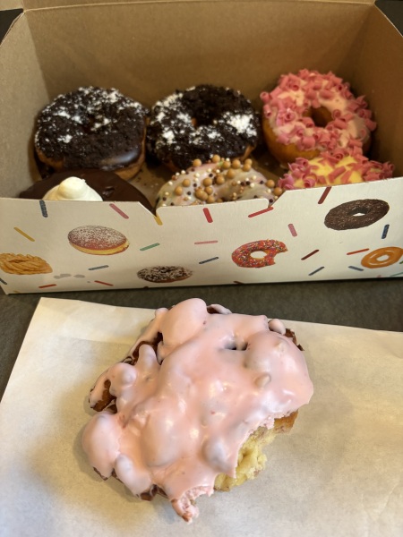 Come and tell me your dull and unexciting news 31: Calmly through the day