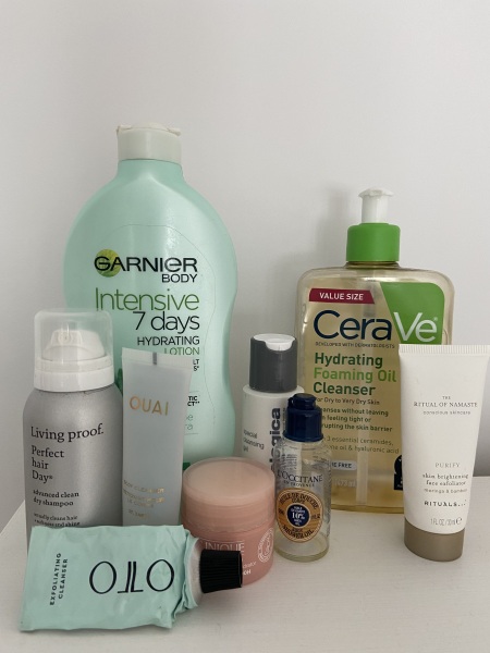 Feel the temptation to indulge in beauty treats? Is your collection overflowing with treasures? Come unite with fellow beauty enthusiasts in this lovely group!