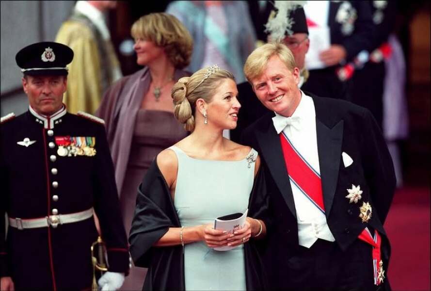 Royal Style: monkey nuts or emeralds? The discussion continues...