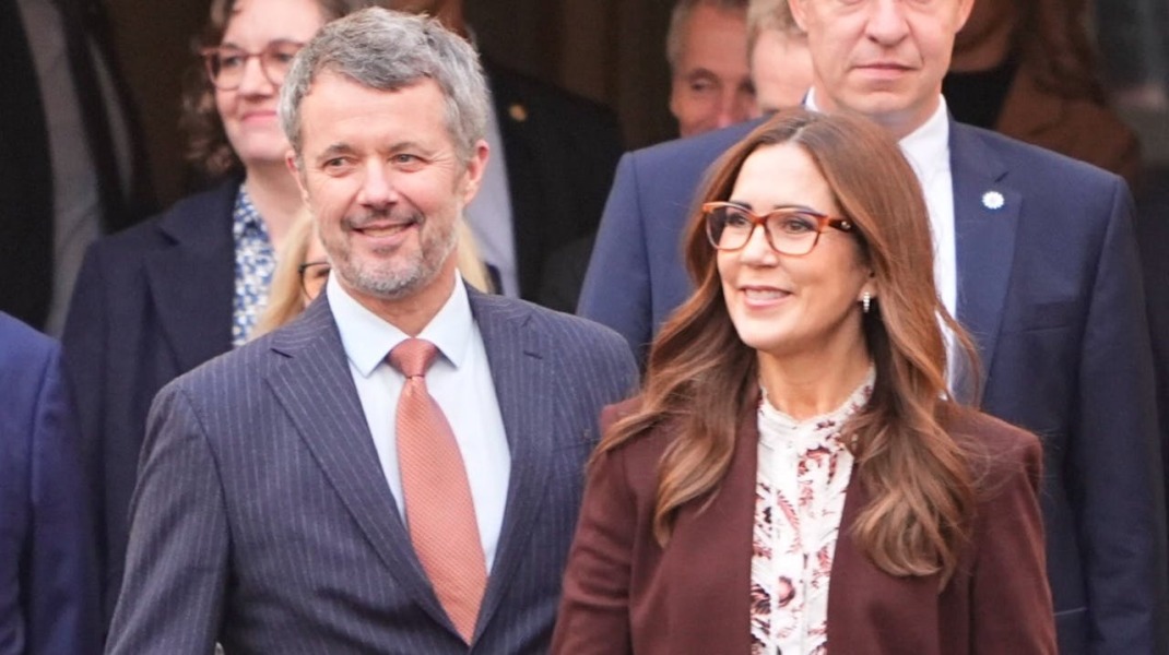 Royal Style: Welcome to the Court of the Dragon Queen!