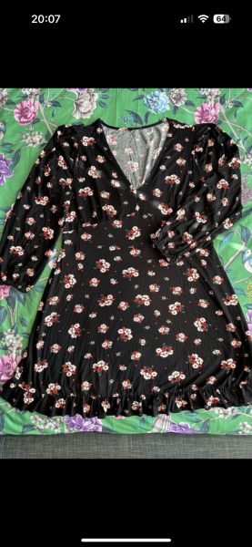 Invited to DPs friends for dinnner.....what do I wear????