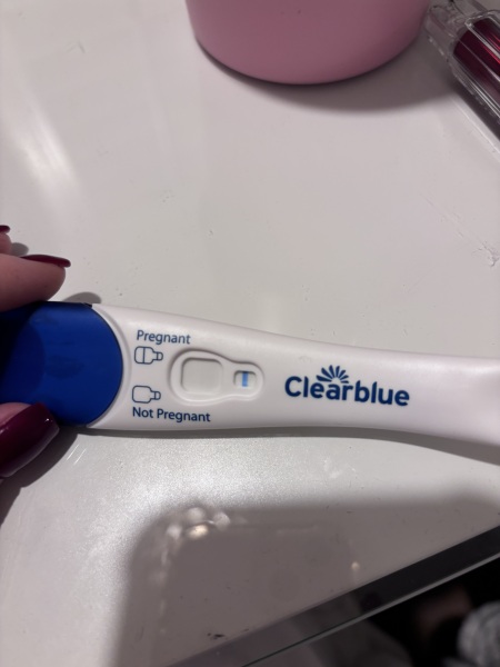 Please check my pregnancy test 8dpo