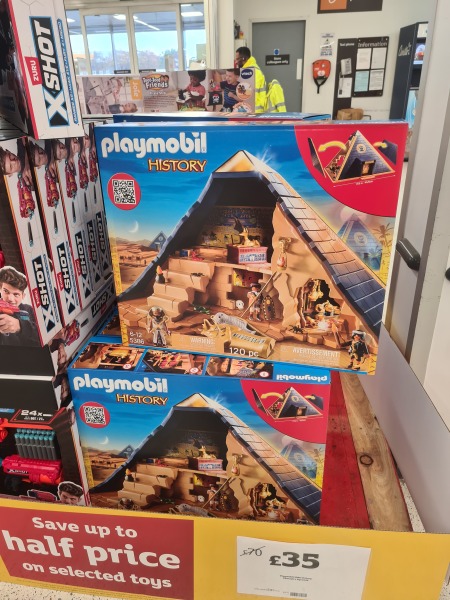 Thread 6 - the one with Otis and the Christmas miracle