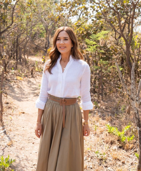 Royal Style: monkey nuts or emeralds? The discussion continues...