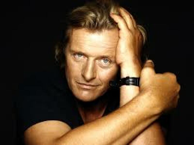 Is this the most stunning man who ever lived?