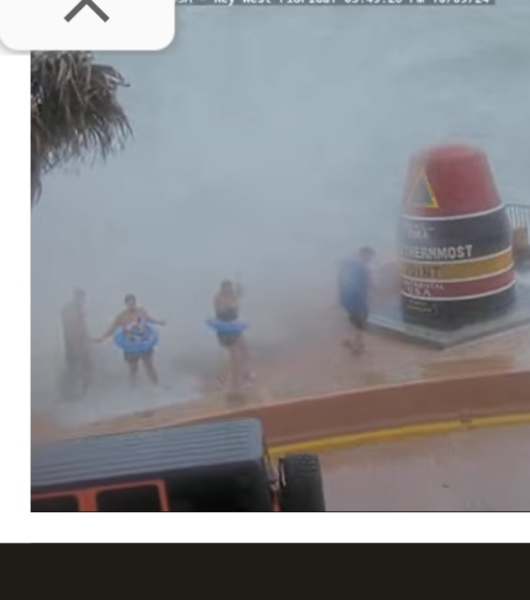 TRIGGER WARNING I can’t believe some people aren’t evacuating in Florida