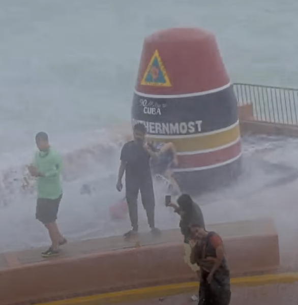 TRIGGER WARNING I can’t believe some people aren’t evacuating in Florida