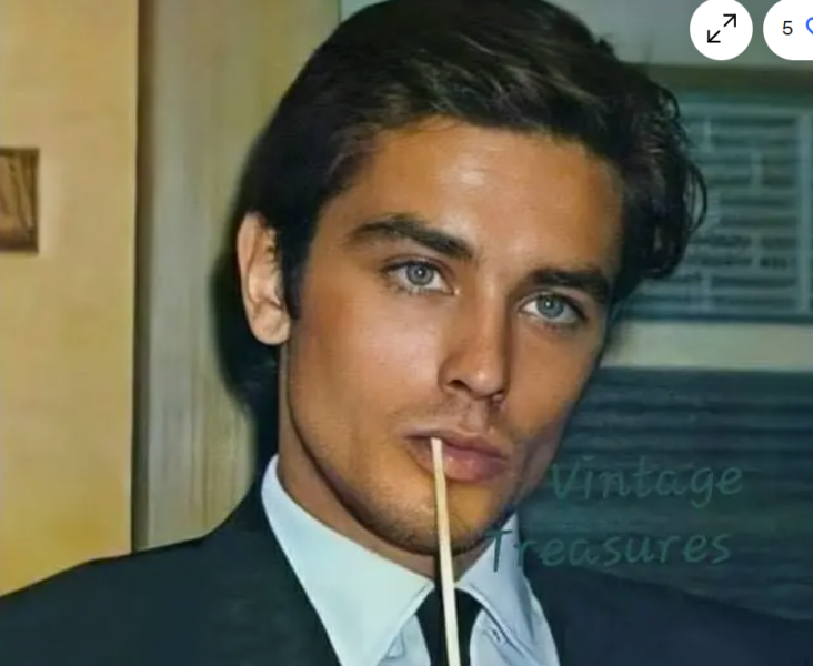 Is this the most stunning man who ever lived?