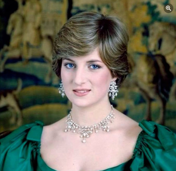 Should the Royal Family have to declare gifts