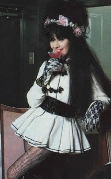 New Romantic blouse from the 1980s, how