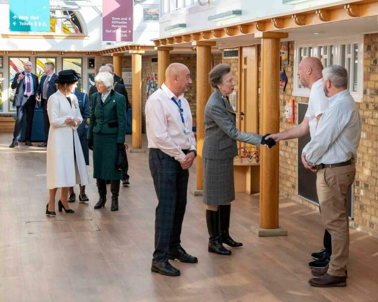 Royal Style: monkey nuts or emeralds? The discussion continues...