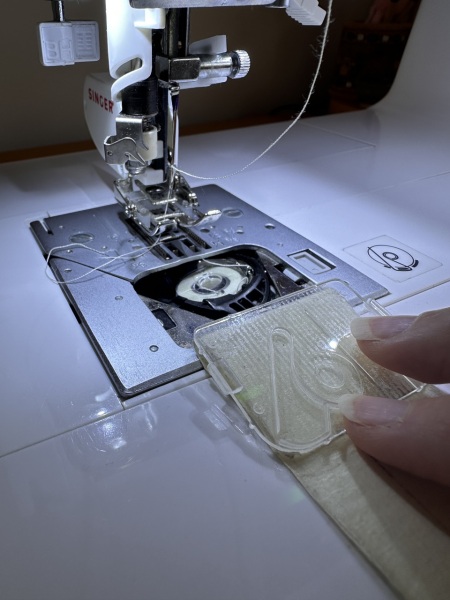 Bobbin...case? Plate? Help with broken singer futura