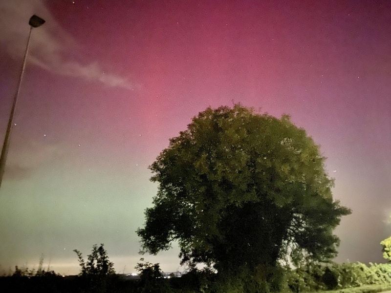Northern lights currently visible!