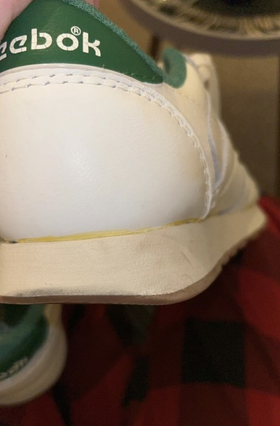 Would you say these trainers from vinted are in "very good condition"