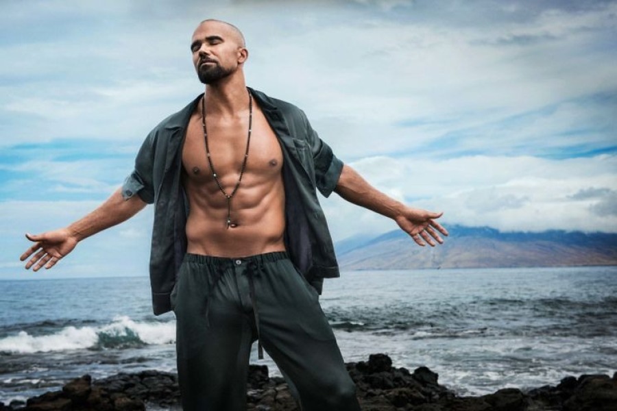Is this the most stunning man who ever lived?