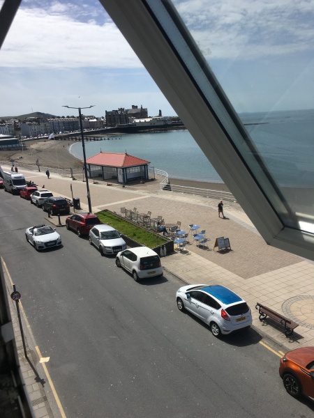 Any interest in a non-Oxbridge/ non-RG parents chat?