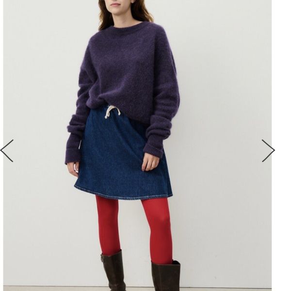 What would you wear with this skirt?