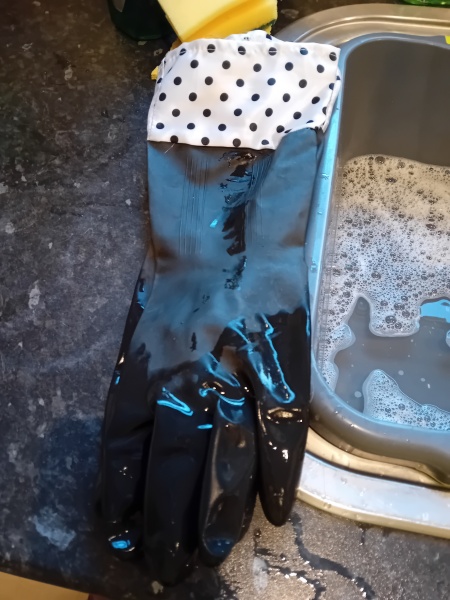 Alternative to marigold type washing up gloves