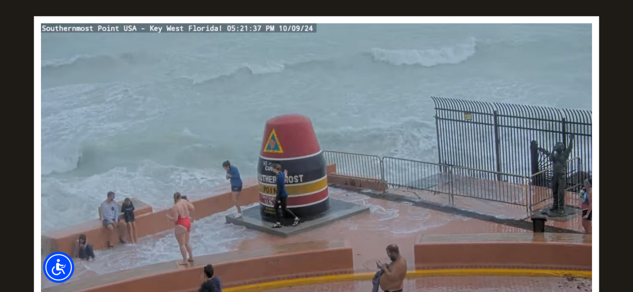 TRIGGER WARNING I can’t believe some people aren’t evacuating in Florida