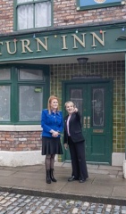 Royal Style: monkey nuts or emeralds? The discussion continues...