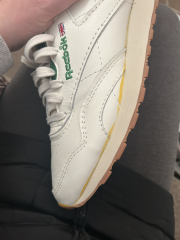 Would you say these trainers from vinted are in "very good condition"