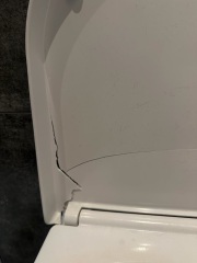 Cracked Duravit Me toilet seat lid