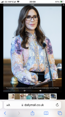 Royal Style: monkey nuts or emeralds? The discussion continues...