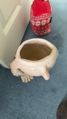 Any idea what this pot is?
