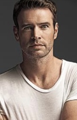 Is this the most stunning man who ever lived?