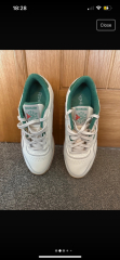 Would you say these trainers from vinted are in "very good condition"