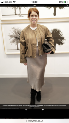 Royal Style: monkey nuts or emeralds? The discussion continues...