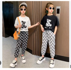 Twins should not be dressed the same