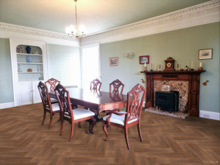 Help with advice selling please, it's been almost sold twice with people dropping out art the last moment.