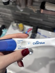 Please check my pregnancy test 8dpo