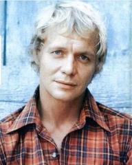 Is this the most stunning man who ever lived?