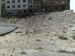 Would you take daughters into Marrakech medina on your own?