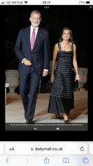 Royal Style: monkey nuts or emeralds? The discussion continues...