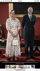 Royal Style: monkey nuts or emeralds? The discussion continues...