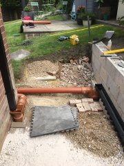 Advice on retaining wall -  please help!