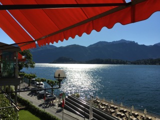 Italy - where to stay near the lakes?