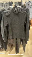 What do overweight 40+ women wear on a night out?