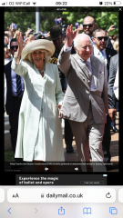 Royal Style: monkey nuts or emeralds? The discussion continues...